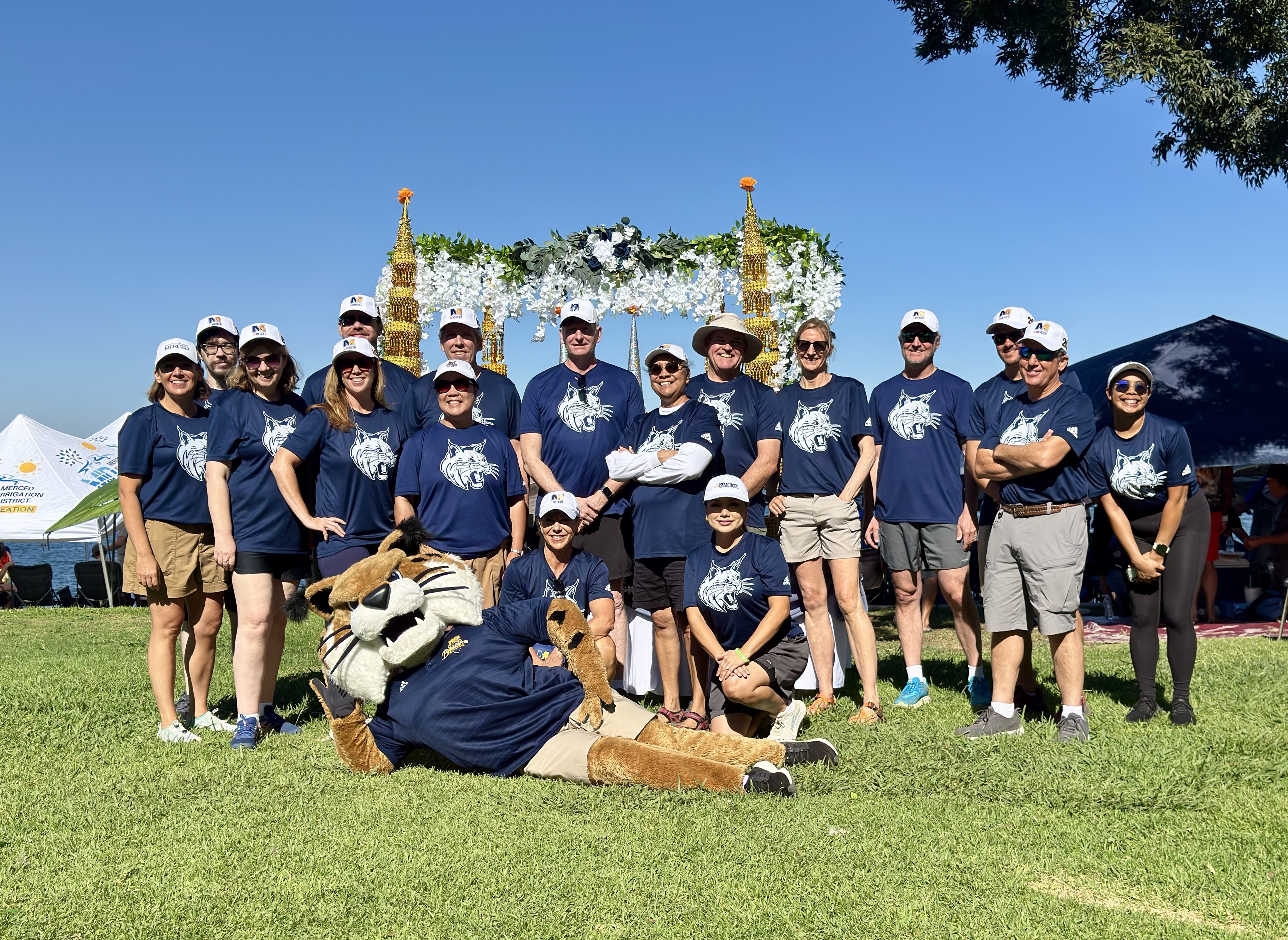 UC Merced Staff and Faculty Lao Boat Racing Team